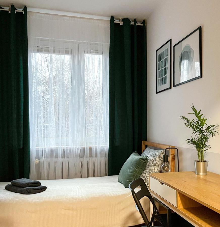 Shape&Color Premium Hostel Варшава Экстерьер фото
